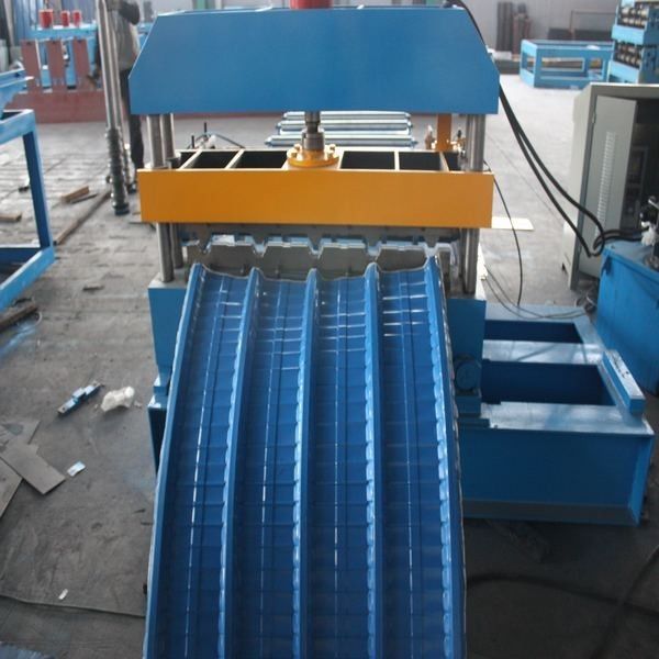 Curving Hydraulic Bending Machine 1250mm Width Colored Steel Plate for Shelving 20° Angle